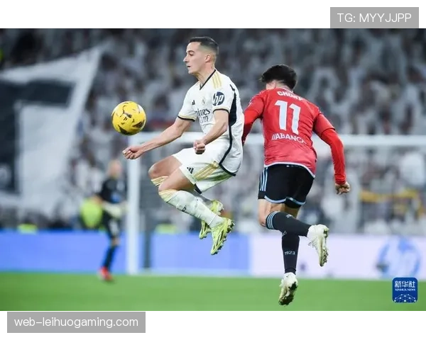 比赛花絮:塞尔塔主场对阵贝蒂斯,小球迷冲入场内获维尼修斯拥抱 比赛花絮:塞尔塔主场对阵贝蒂斯,小球迷冲入场内获维尼修斯拥抱