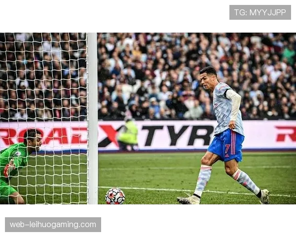 切尔西3-1逆转西汉姆联，帕尔默点射梅开二度